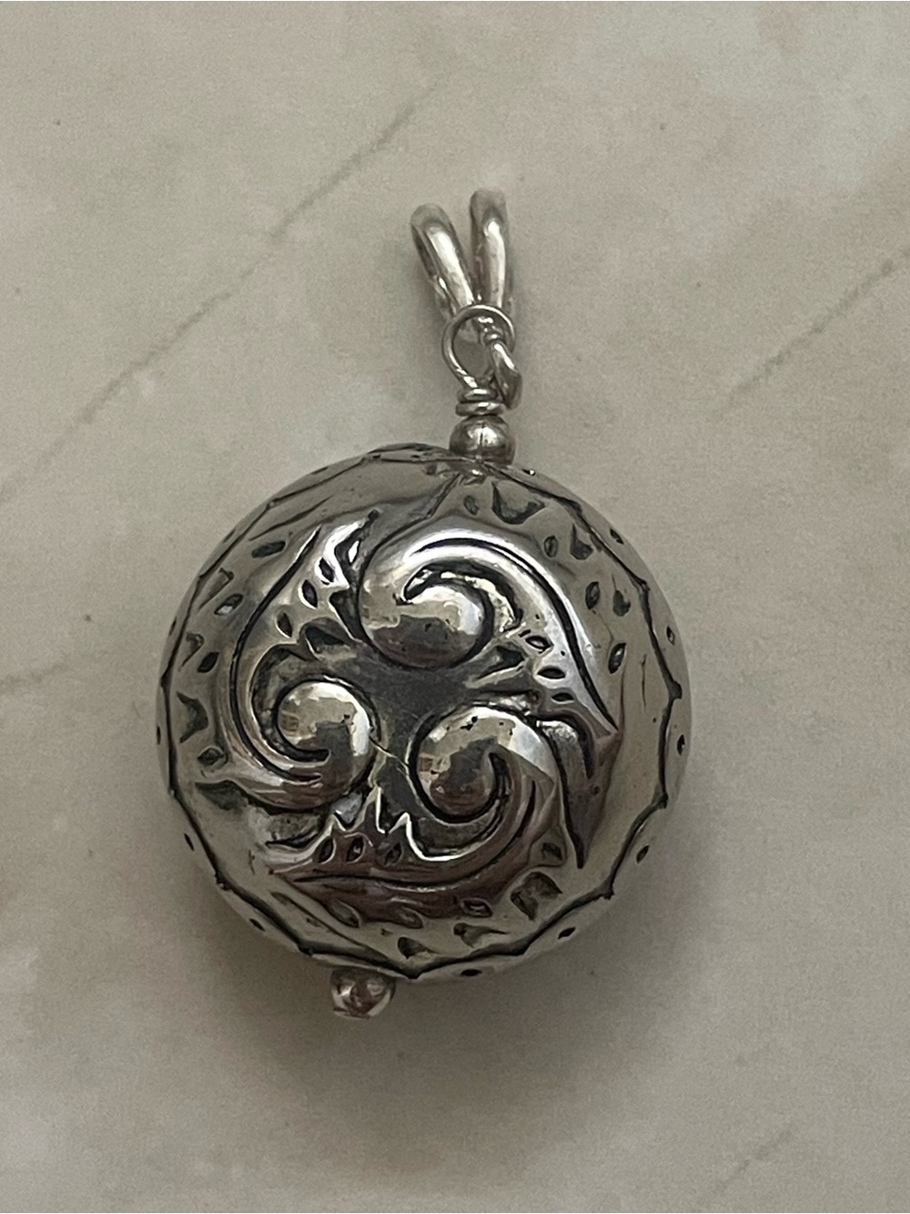 Vintage Round Silver Tone Pendant Charm